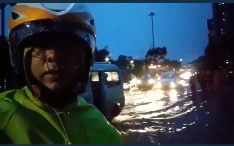 Jakarta Banjir,  Sunter Hulu Masih Siaga Satu